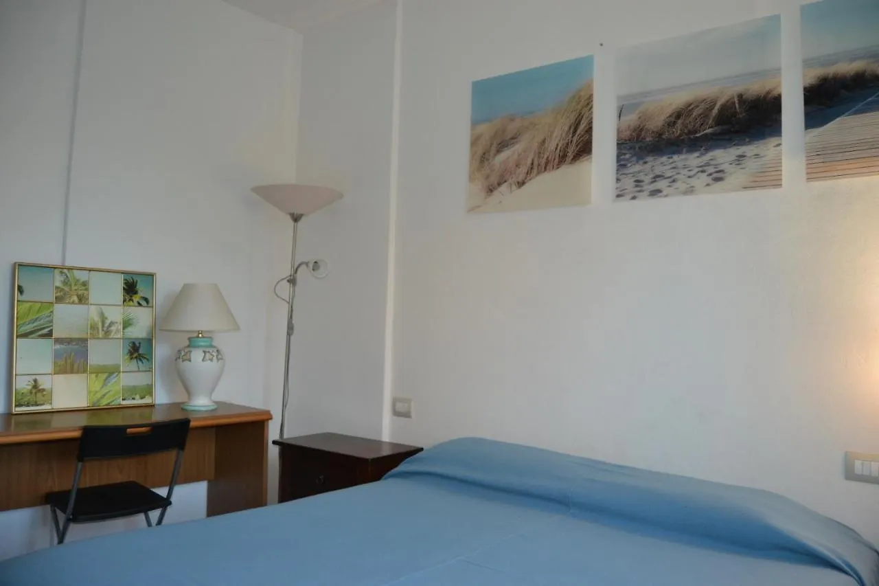 Stella Marina Apartament Villa Tirrenia 0*,